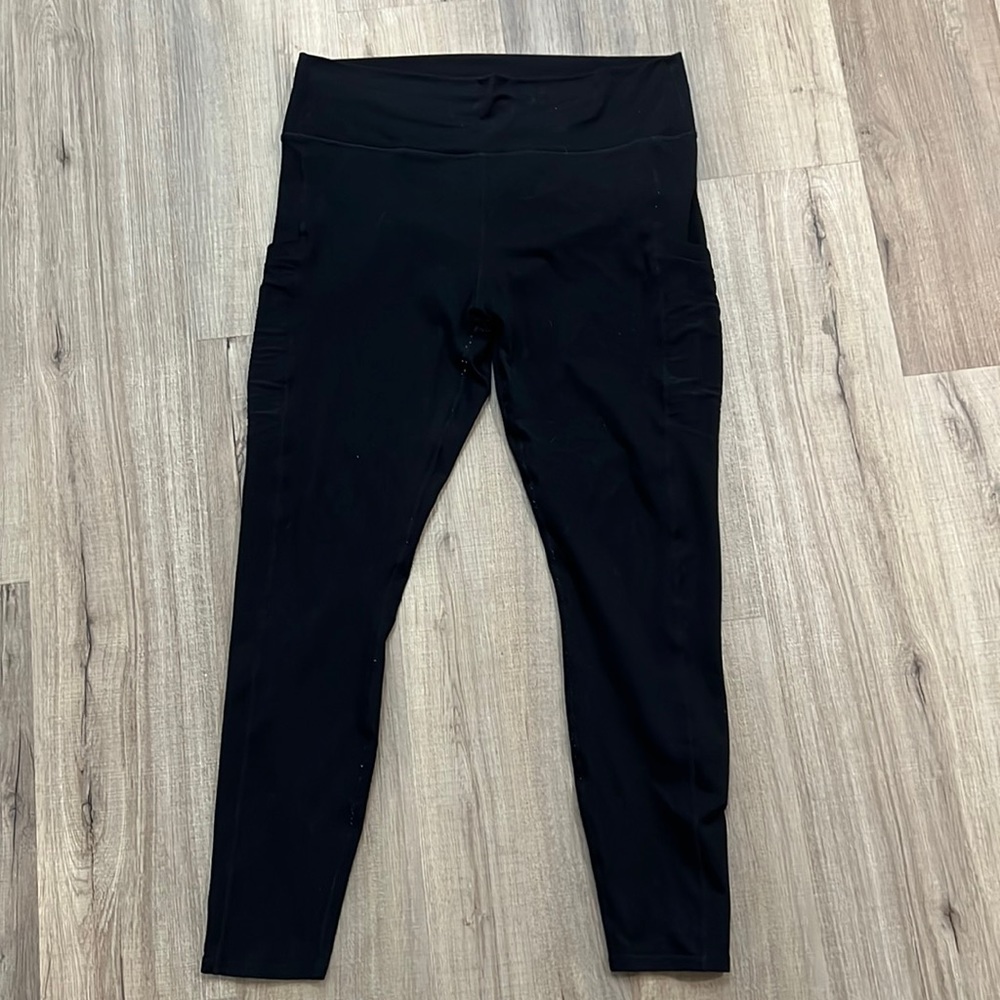 Black Powerhold Fabletics Leggings